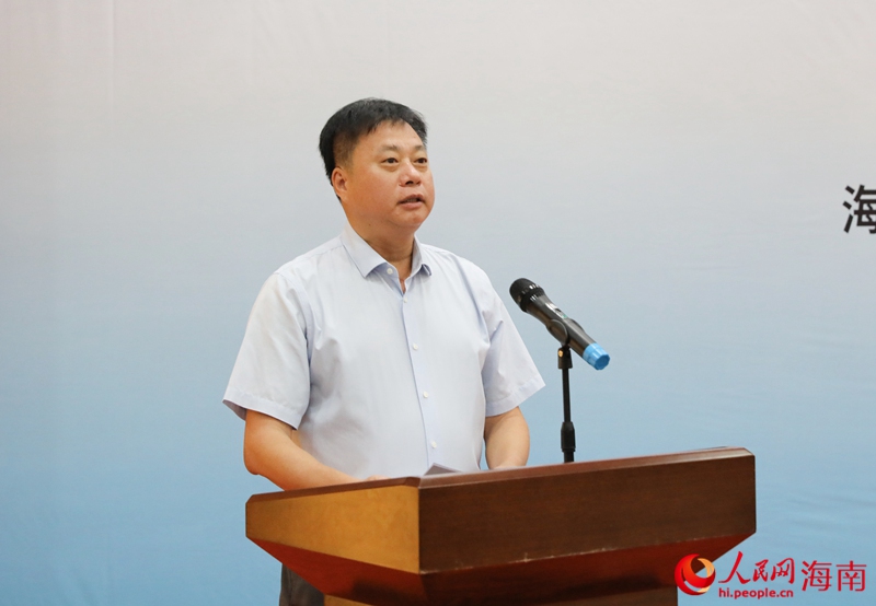 张长丰发表讲话。人民网记者 牛良玉摄