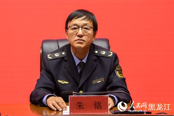 七台河市市场监督管理局党组成员、副局长 朱铭。人民网记者 张哲鑫摄