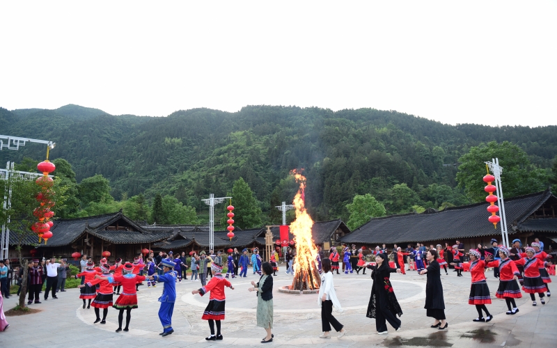 恩施州乡村旅游促进各民族交往交流交融。
