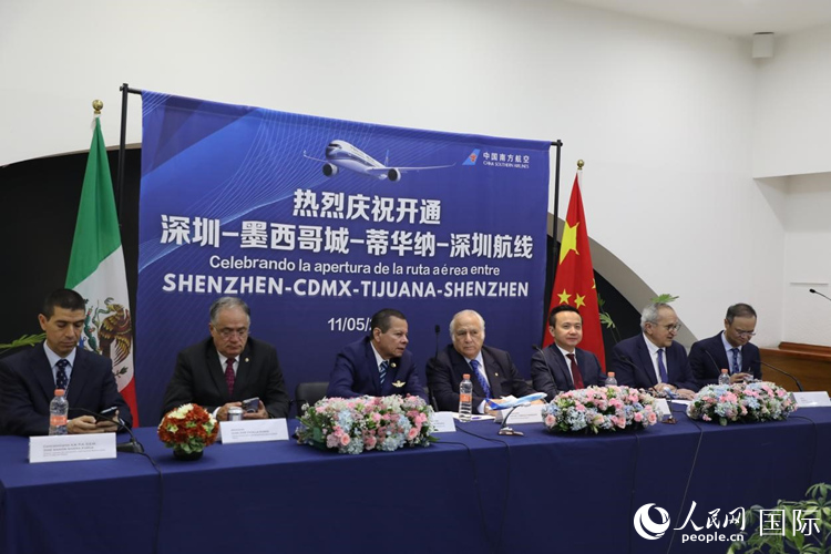直航通航仪式现场。埃内斯·多明戈斯摄